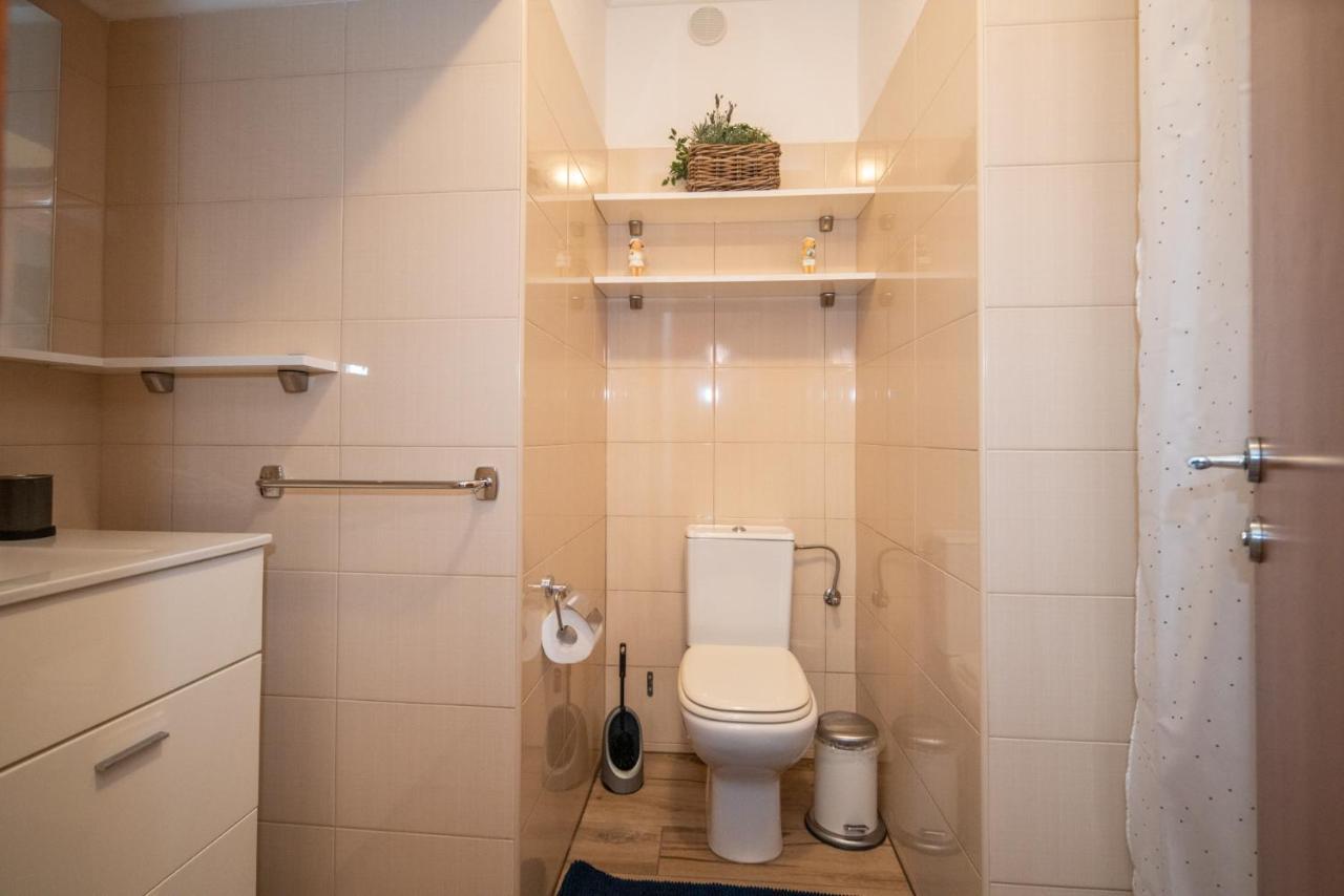 Apartmani Mara Pakoštane Exterior foto