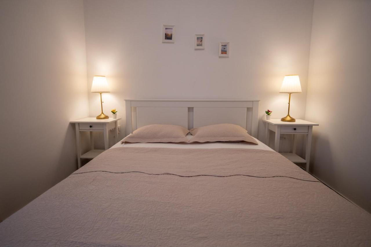 Apartmani Mara Pakoštane Exterior foto